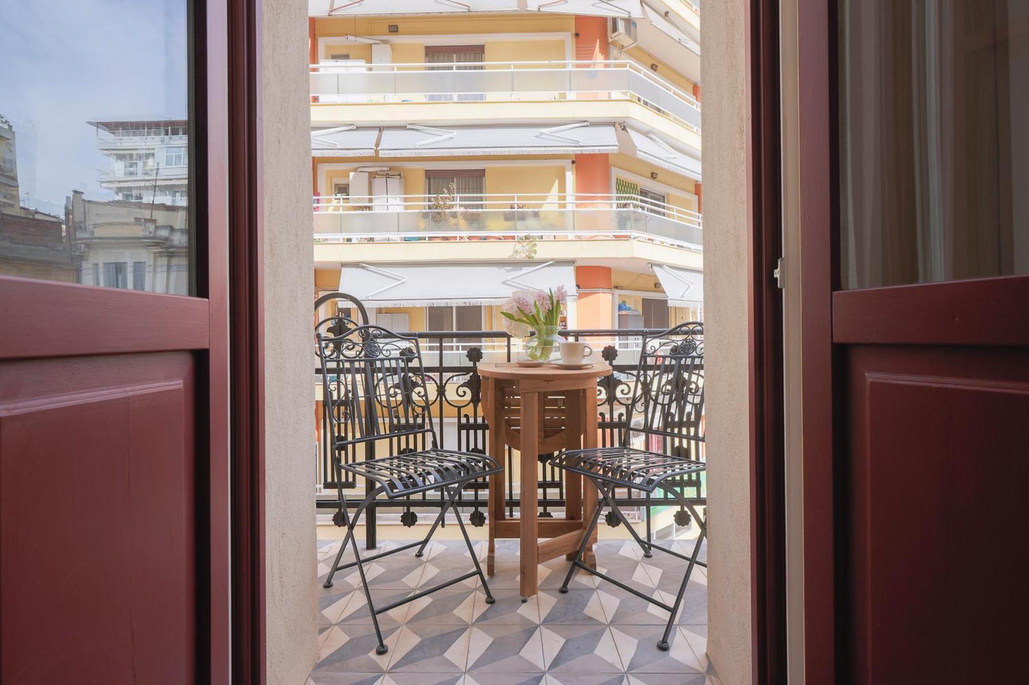 Gatto Perso Luxury Studio Apartments เทสซาโลนิกิ ภายนอก รูปภาพ