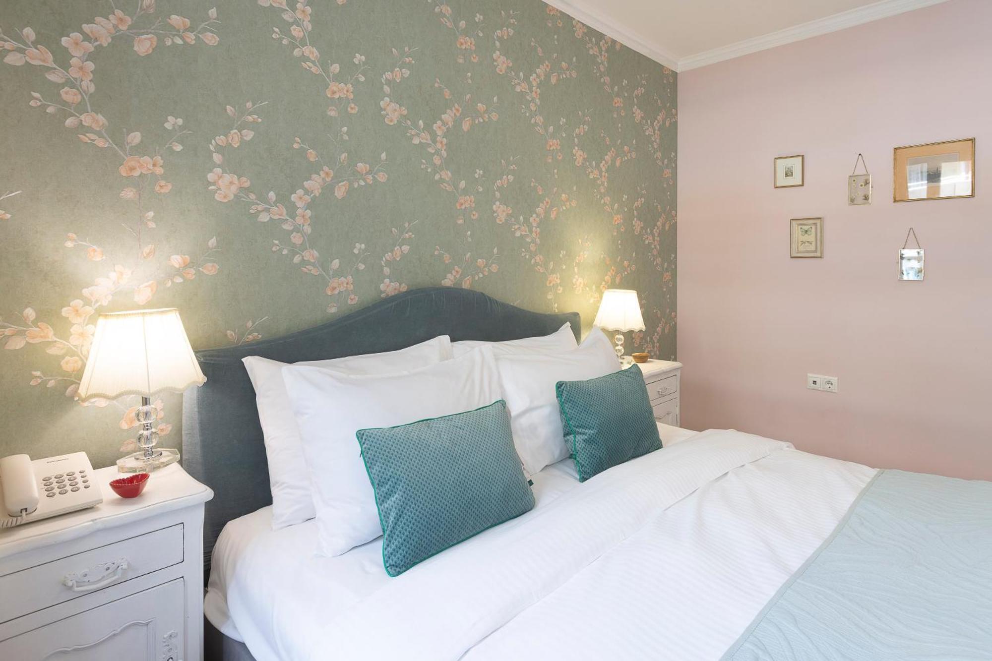 Gatto Perso Luxury Studio Apartments เทสซาโลนิกิ ภายนอก รูปภาพ