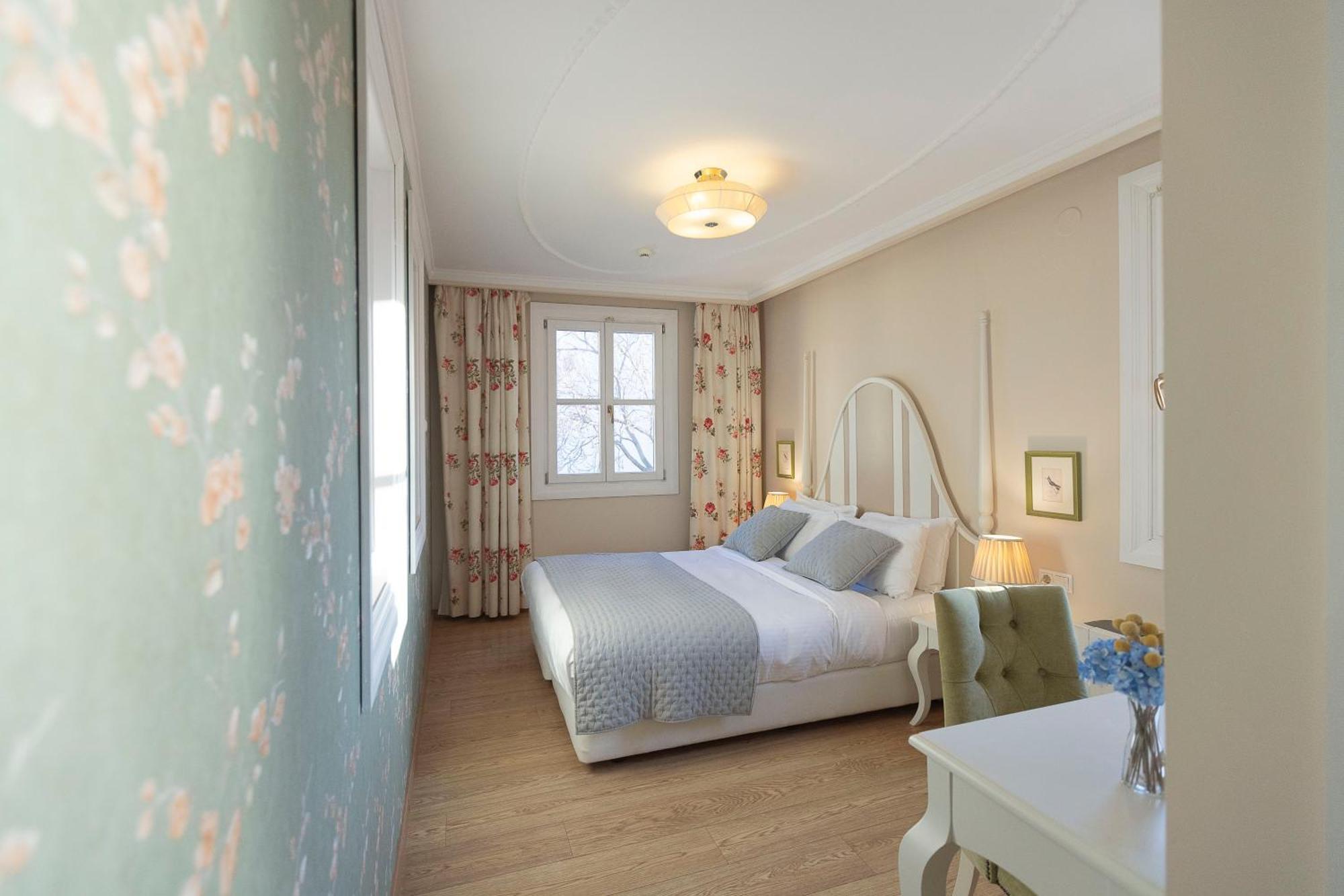 Gatto Perso Luxury Studio Apartments เทสซาโลนิกิ ภายนอก รูปภาพ