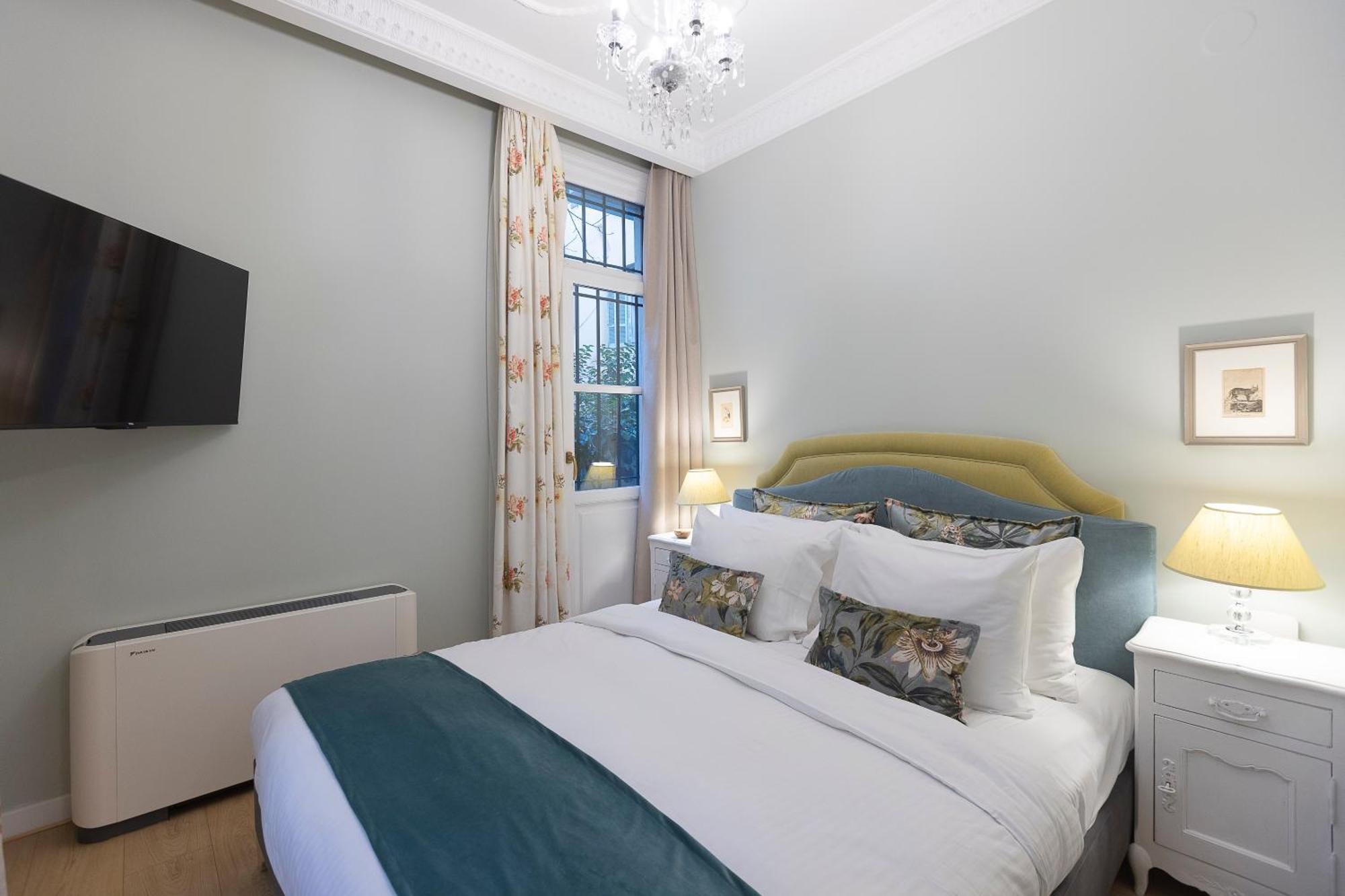 Gatto Perso Luxury Studio Apartments เทสซาโลนิกิ ภายนอก รูปภาพ